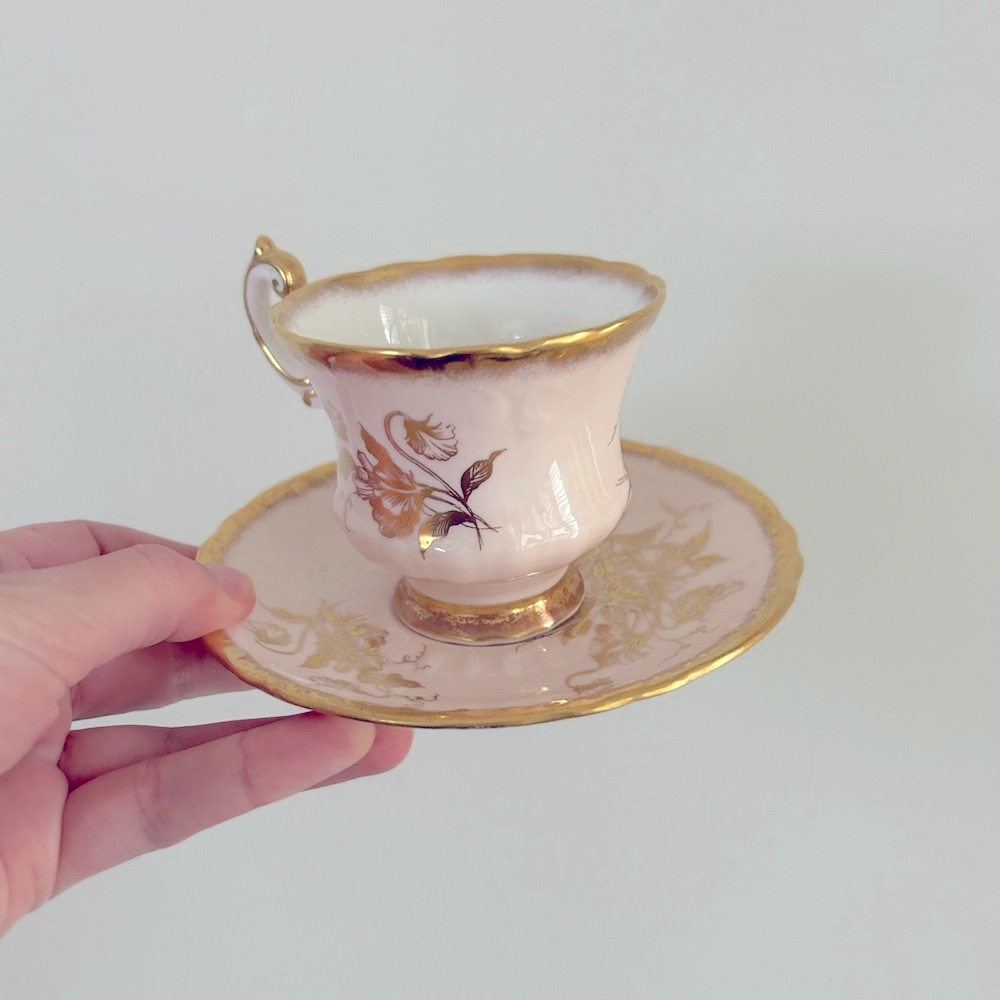 Paragon fine bone china tea cup and saucer B126A (Rare)